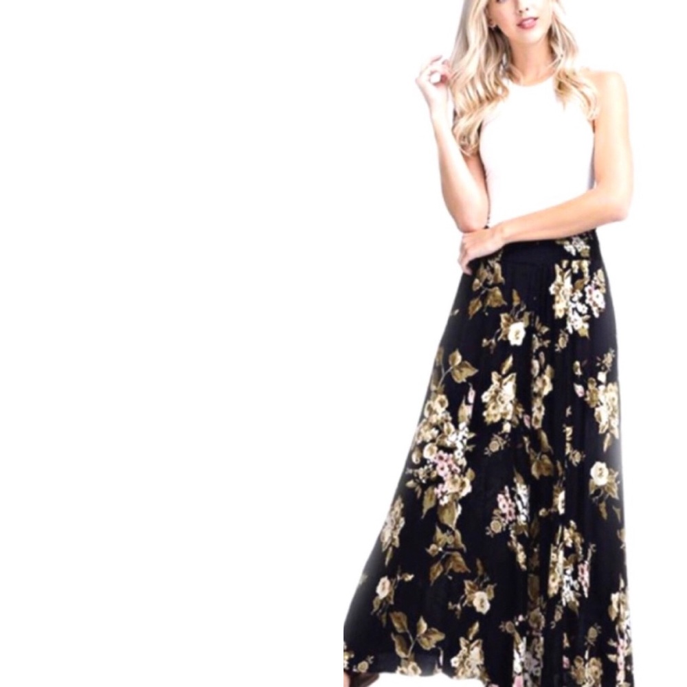 Gorgeous Wide Leg Floral Pant - Last One! Sz S